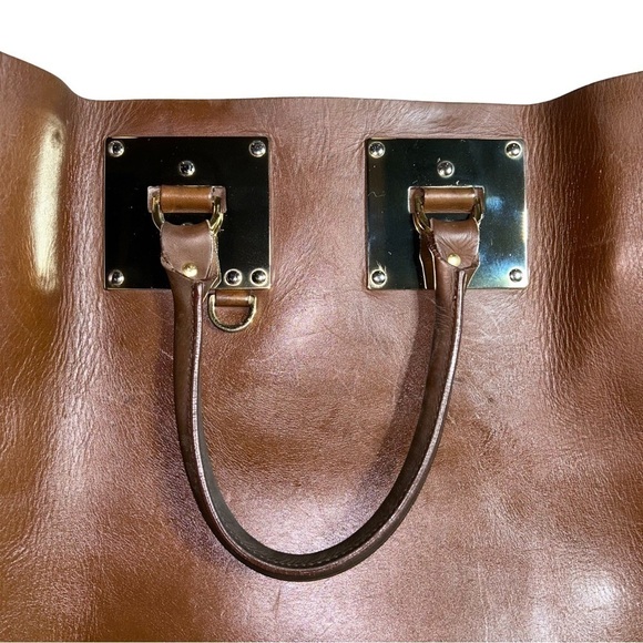 Sophie Hulme Albion Large Leather Crossbody in Brown - Picture 2 of 8